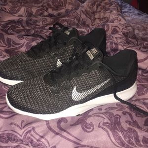 Brand new Nike flex training 7